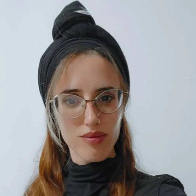 חלי, מניקוריסטית והאישה שמאחורי Rashel Beauty